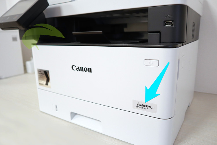 Umiestnenie názvu modelu na tlačiarni Canon iSensys MF443dw